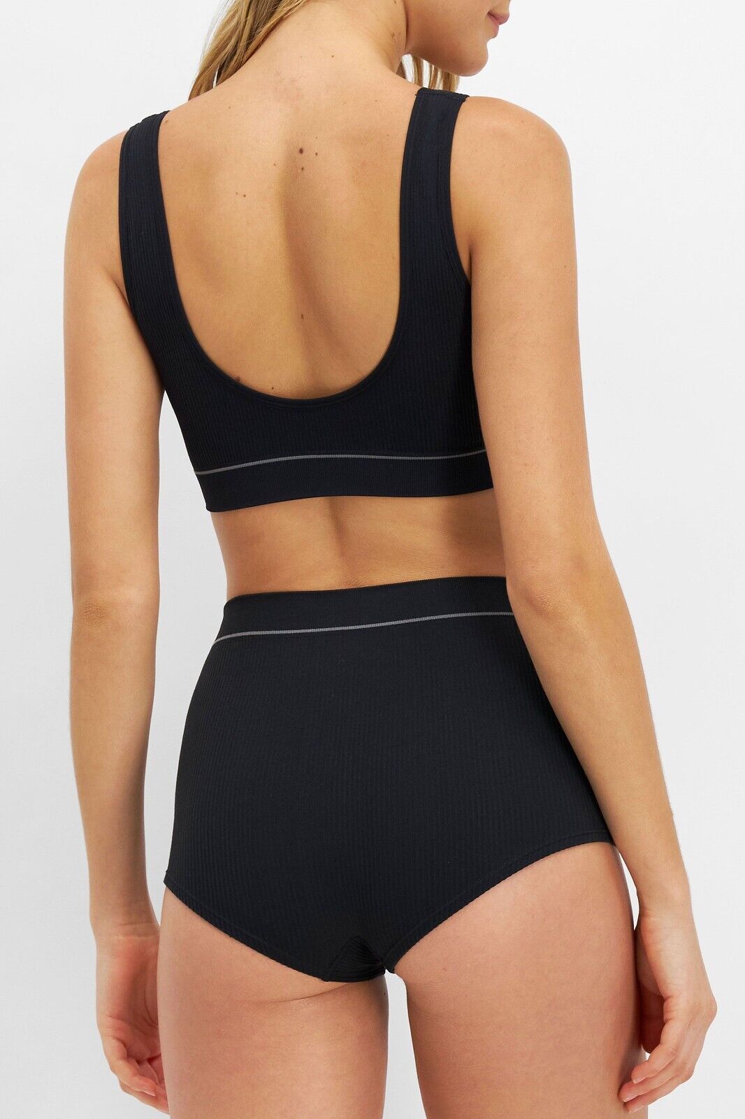 Bonds Womens Retro Rib Hi Shortie Luxuriously Smooth Full Coverage 6 Pack WT46