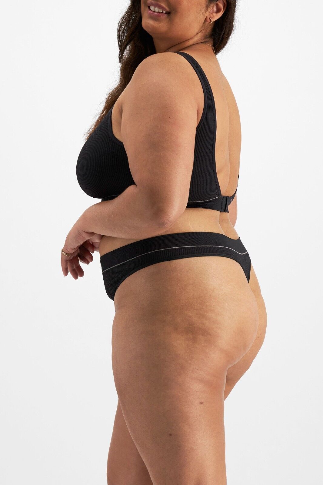 Bonds Womens Retro Rib Seamless Gee String Side Seams and Hi Leg 3 Pack WU8HA