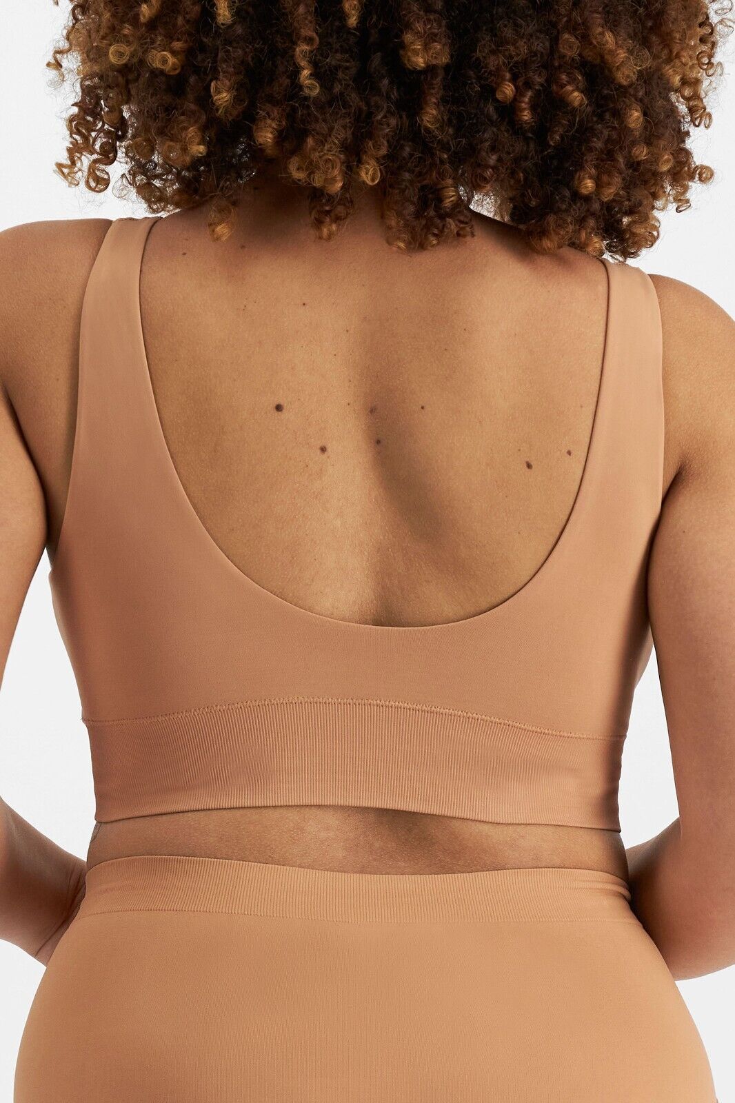 Bonds Womens Bases Scoop Crop Smooth Stretchy Wide Comfy Underband WT97