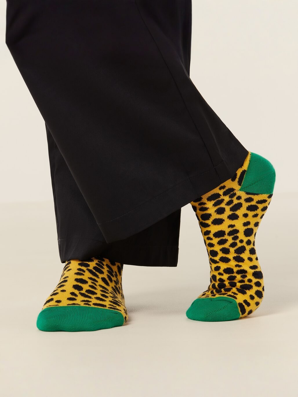 SALE NNT Jungle Crew Socks Yellow Black Unisex Cotton Rich CATKZE